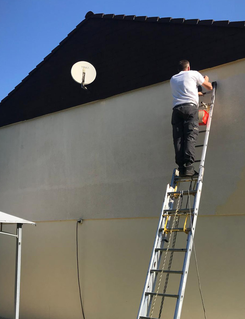 Expert en ravalement de façade et peinture dans les Hautes-Pyrénées (65) - FF Couverture à Poueyferré